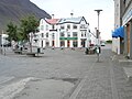 La via centrale di Ísafjörður