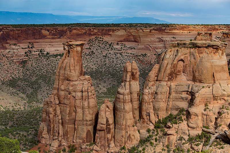 File:View from Rim Rock Drive (9e735d6f-d04b-4703-9cda-e5344c5eda34).jpg