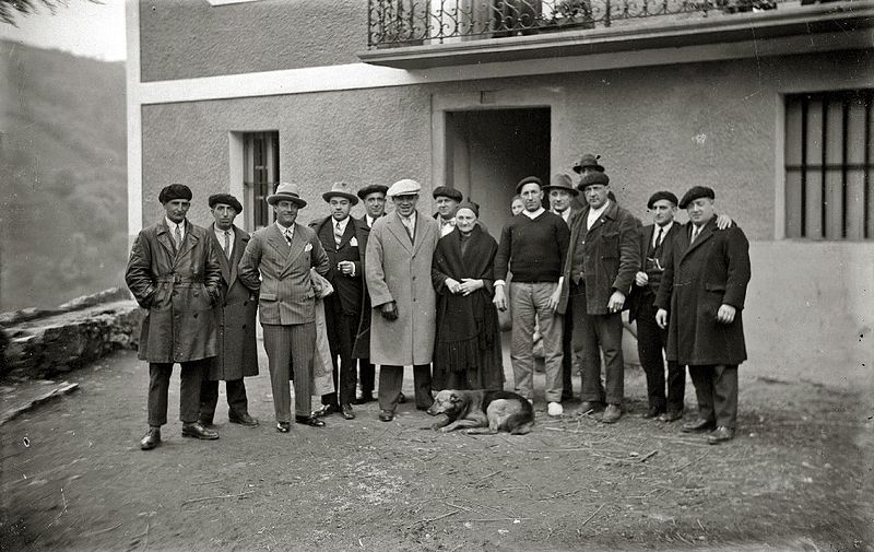 File:Visita del púgil Paulino Uzcudun al Centro de Atracción y Turismo (1 de 5) - Fondo Marín-Kutxa Fototeka.jpg