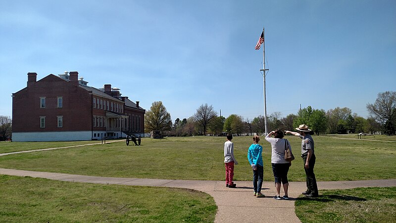 File:Visitors and NTIR Staff observe the Fort Smith National Historic Site in Fort Smith, Arkansas (6f0642e5-02ad-48d1-908f-61ee03d00d58).JPG