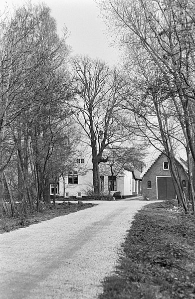 File:Voorgevel boerderij - Voorschoten - 20246324 - RCE.jpg