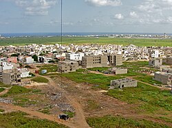 Neue Stadtviertel von Yoff am internationalen Flughafen Dakar-Léopold Sédar Senghor, im Hintergrund Ouakam