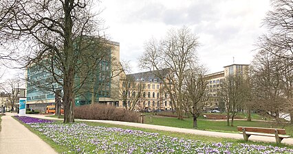 Das Verwaltungszentrum Mühlentor (Kronsforder Allee 2–6)