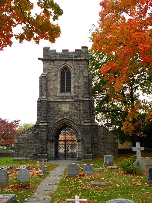 Wanamaker Memorial Bell Tower and Mausoleum (1908), John T. Windrim, architect.