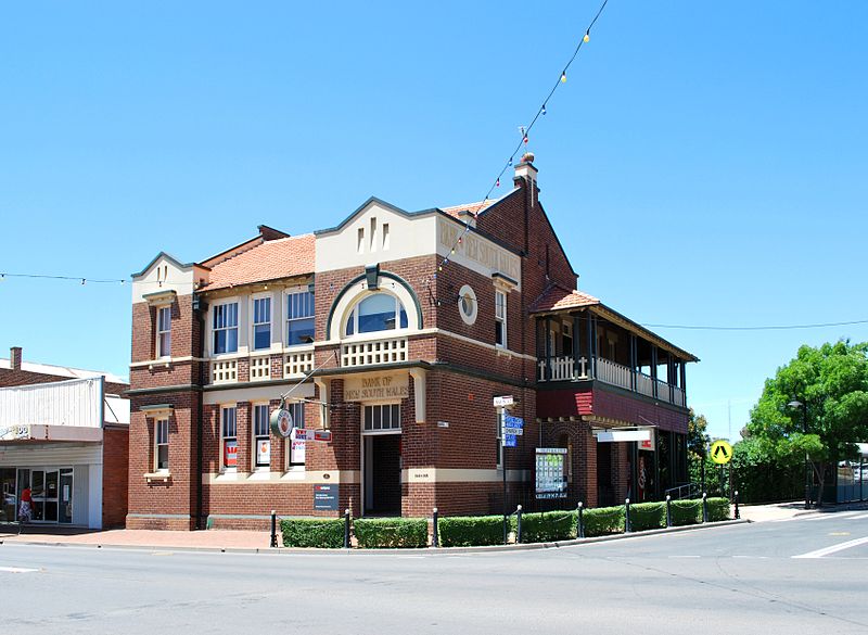 File:West Wyalong Bank of New South Wales 001.JPG