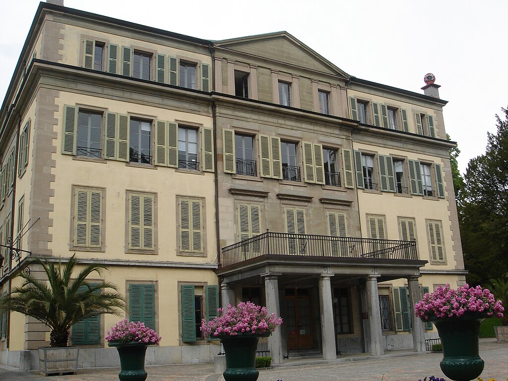 Wohnhaus Voltaire Lausanne.jpg