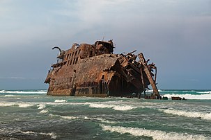 Épave du M/S Cabo de Santa Maria à Boa Vista, au Cap-Vert, en 2010. Le navire s'est échoué en 1968. (définition réelle 3 072 × 2 048)