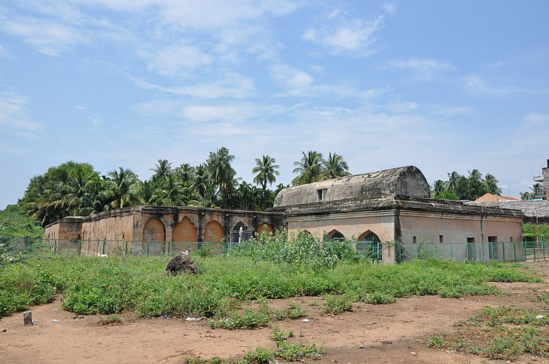 File:"A Building in Fort of Attur".JPG