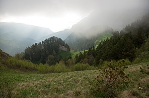 Planina Kavkaz: Geologija, Najznačajniji vrhovi, Klima