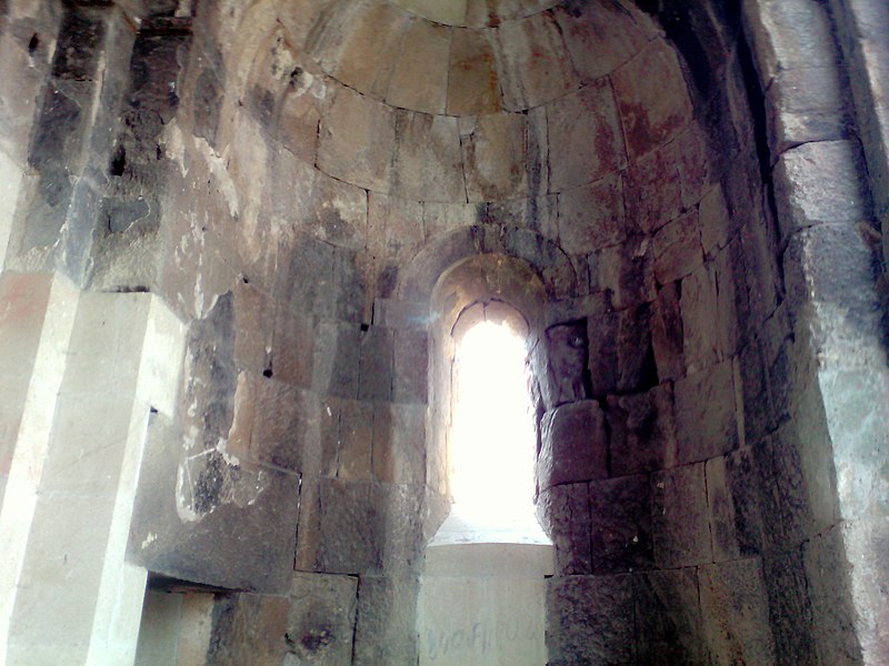 File:Հնեվանք178.jpg