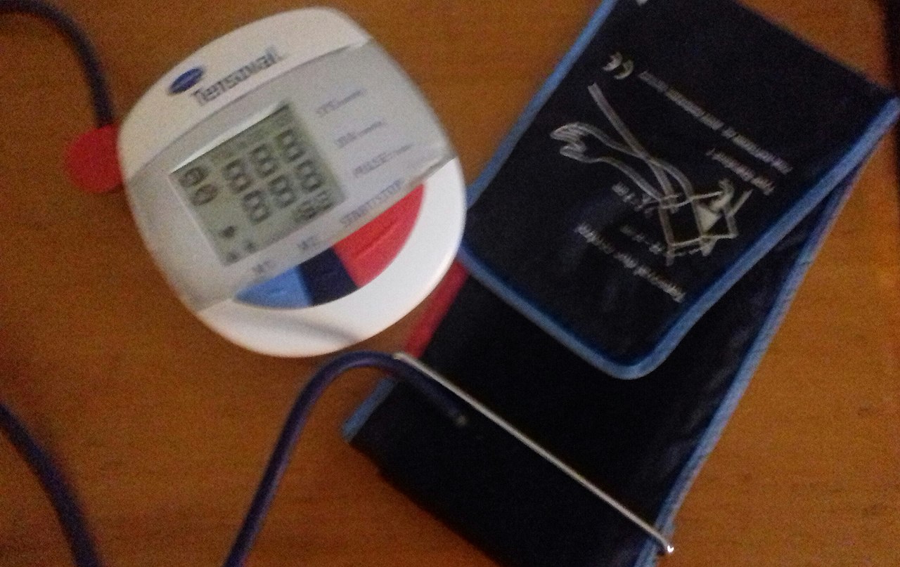 ملف جهاز قياس ضغط الدم 1 Jpg ويكيبيديا