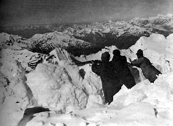 Highest trench in history near the Ortler's peak, 1917