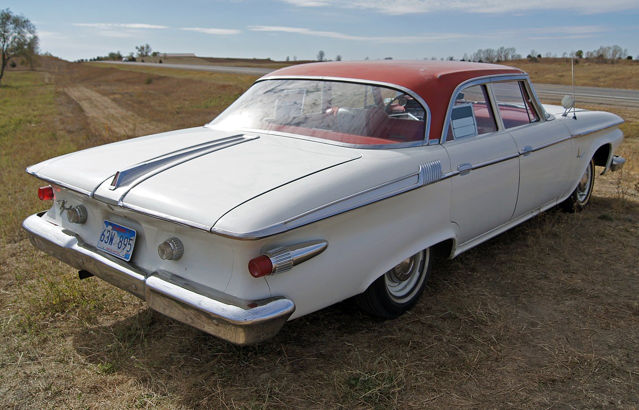 Image of 1961 Plymouth Fury 4dr sedan, rear right