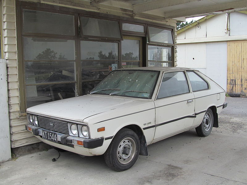 File:1982 Hyundai Pony 1200 TLS (16091754691).jpg