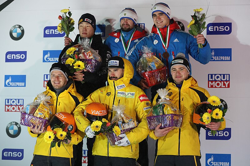 File:2019-01-04 Men's at the 2018-19 Skeleton World Cup Altenberg by Sandro Halank–297.jpg