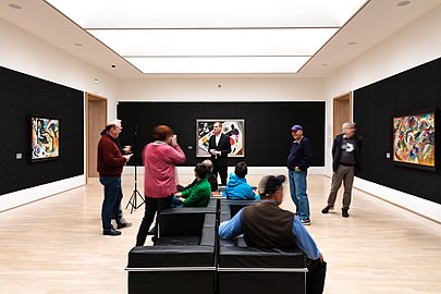 visitors, Paintings in the Lenbachhaus