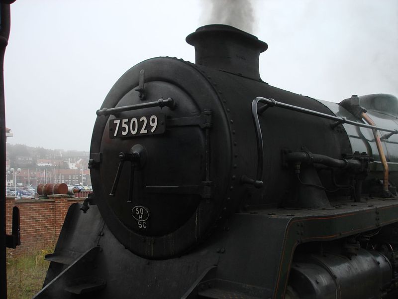 File:75029 ... Whitby (1233801430).jpg