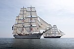 Miniatuur voor Bestand:7 Clipper Shabab Oman II and Sailing Clipper Stad Amsterdam.jpg