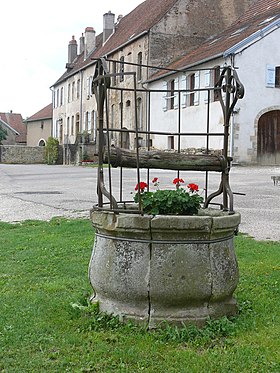 9 Montigny lès Vesoul abbaye.JPG