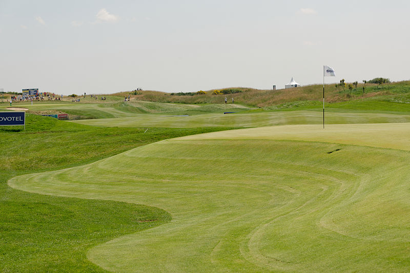 File:9th green Open de France 2013.jpg