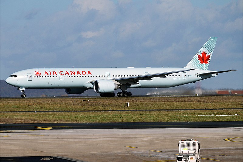 File:Air Canada, C-FIVX, Boeing 777-333 ER (25771347577).jpg