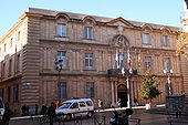 Hôtel de ville d'Aix-en-Provence (définition réelle 170 × 100*)