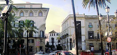 Puerta de Sevilla, entrada al casco histórico.