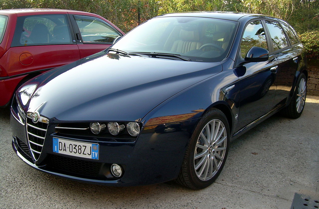 File:Alfa Romeo 159 sw.JPG - Wikimedia Commons