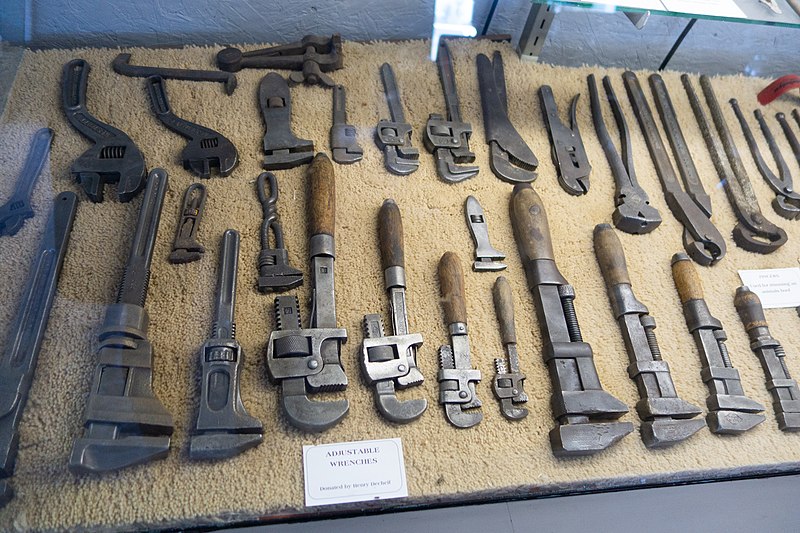 File:Antique adjustable wrenches (49836264941).jpg