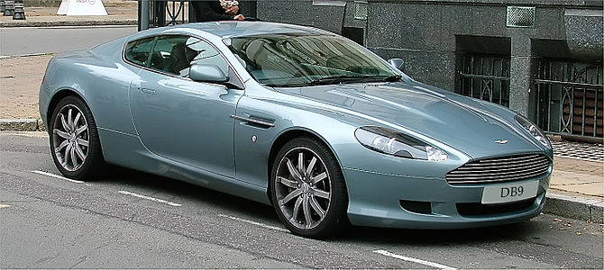 DB9