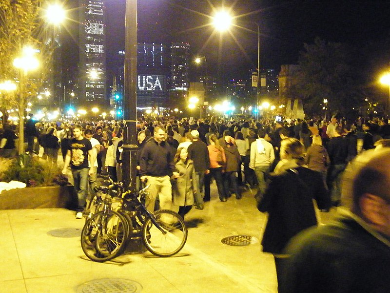 File:Barack Obama Rally in Grant Park November 4, 2008 (3005905874).jpg