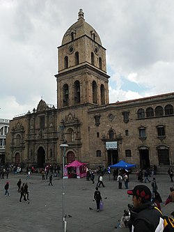 Basilica Menor de San Francisco en La Paz.jpg
