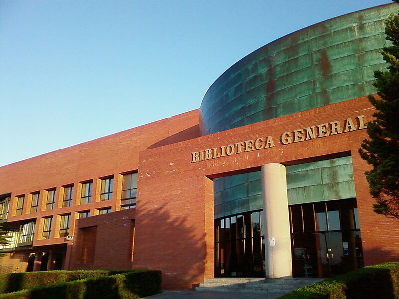 File:Biblioteca General UMA.jpg