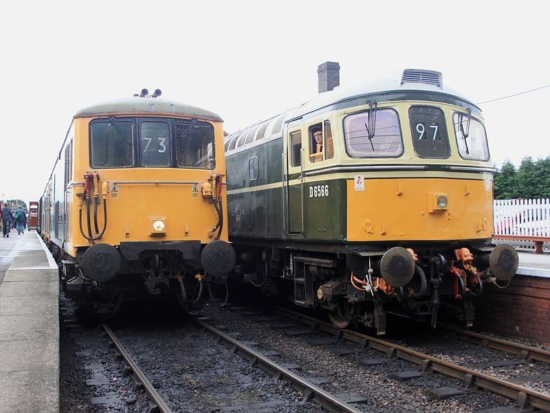 File:Bishops Lydeard 73207 beside 6566.jpg