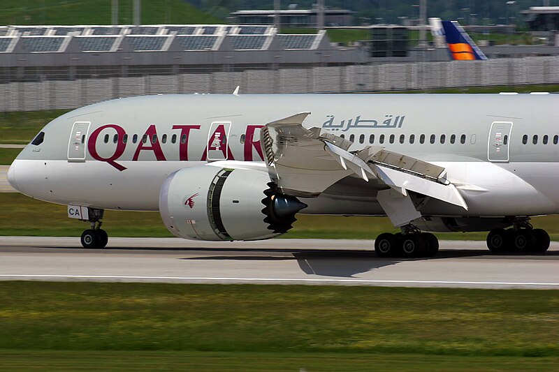 File:Boeing 787-8 Dreamliner Qatar Airways A7-BCA (9127595441).jpg