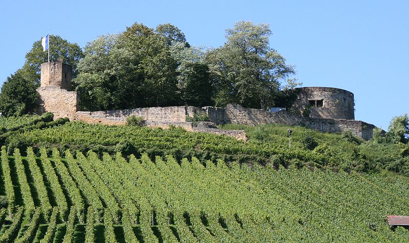 File:Burgruine Weibertreu von Osten 20060909.jpg