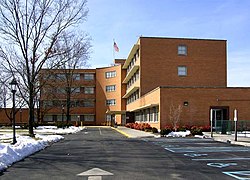 Roanoke shahridagi Burrell Memorial Hospital, Virginia.jpg