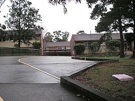 Busby Public School, New South Wales.jpg