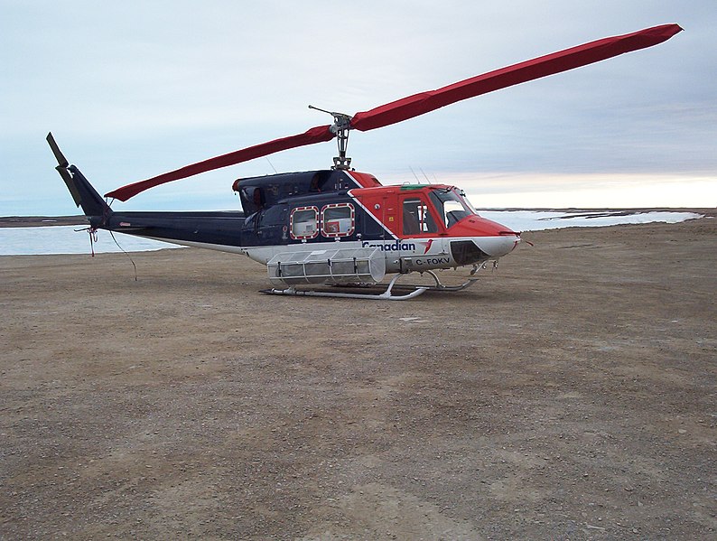 File:C-FOKV Canadian Helicopters Bell 212 (B212) 02.JPG