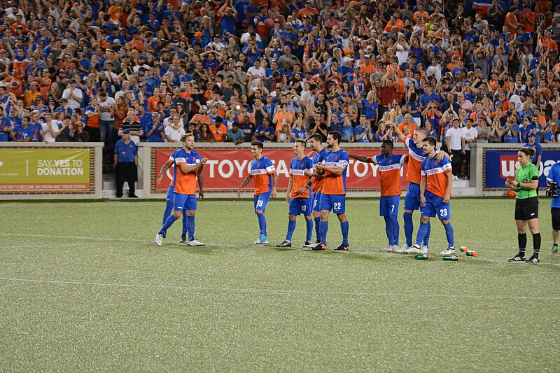 File:CINvCHI 2017-06-28 - FC Cincinnati PK squad (41153147512).jpg