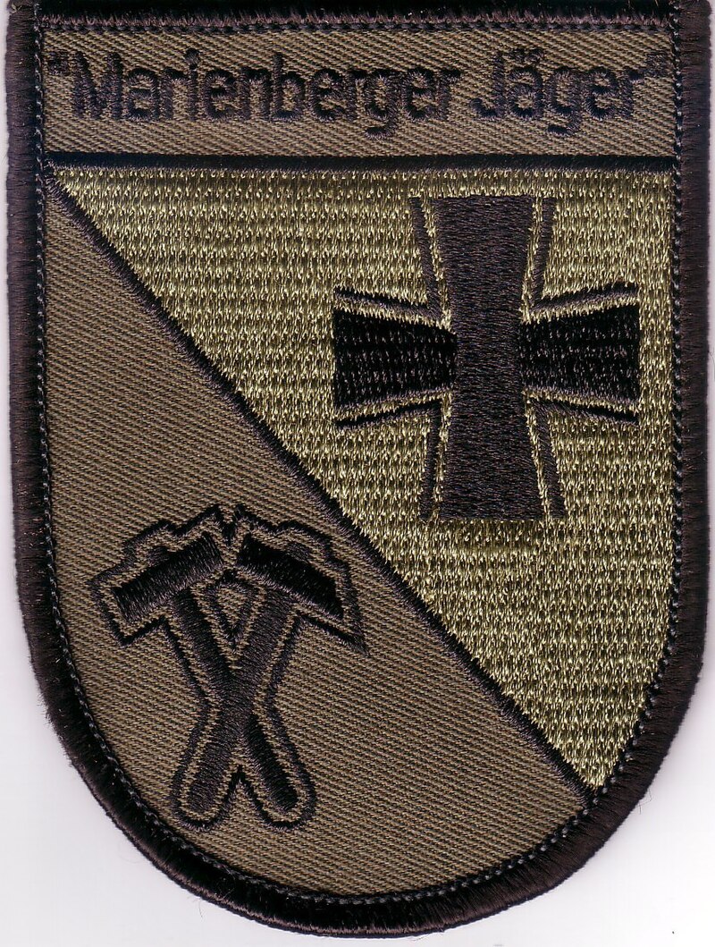 هل العسكرية الألمانية تحتضر؟ 800px-Camou_patch_of_Panzergrenadierbataillon_371_%E2%80%9EMarienberger_J%C3%A4ger%E2%80%9C