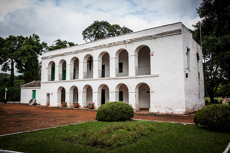 File:Casa del Obispo José E. Colombres 1.jpg