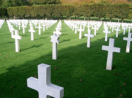 ไฟล์:Cimetière_américain_de_Romagne-sous-Montfaucon_-_1918_-_France.JPG