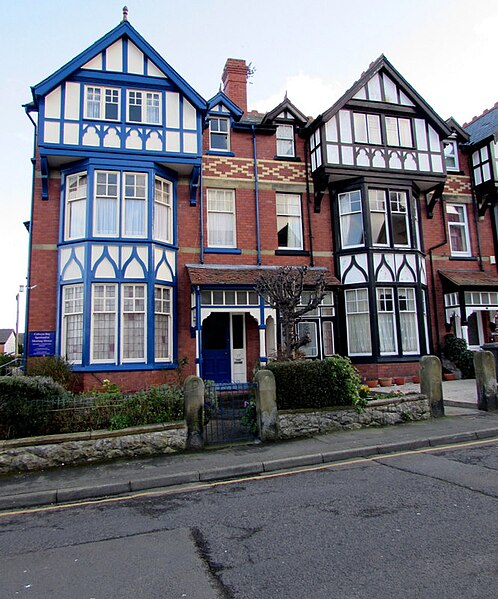 File:Colwyn Bay Spiritualist Meeting House - geograph.org.uk - 5008251.jpg