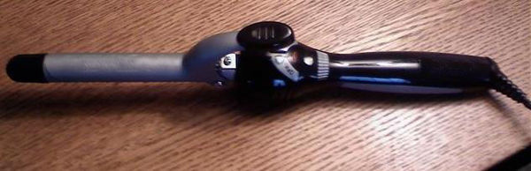 An electric curling iron