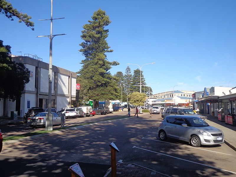 File:Dempster Street, Esperance.jpg