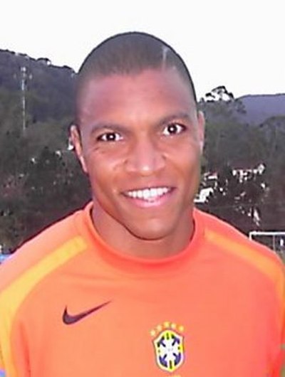 Dida (seen here in 2005) earned 91 caps with Brazil from 1995 to 2006, and was part of three World Cup squads.
