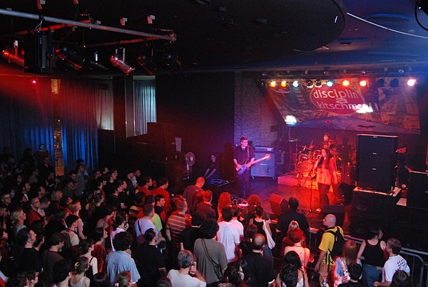 Disciplin A Kitschme performing in Belgrade in 2007