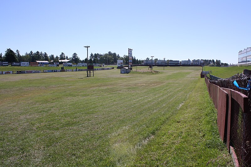 File:EagleRiverDerbyTrackFrontstretch.jpg