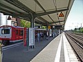 English: Eidelstedt station, S-Bahn, platform, Hamburg, Germany (2008)